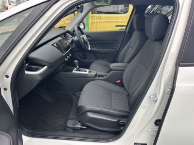 フィット(ホンダ)中古車 前席内装