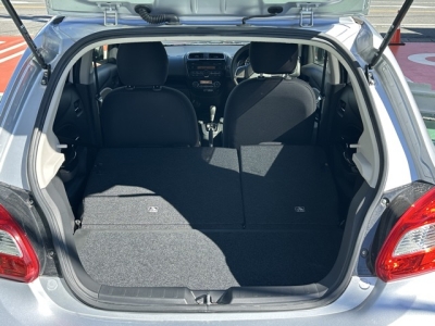 ミラージュ(三菱)中古車 内外装写真他１