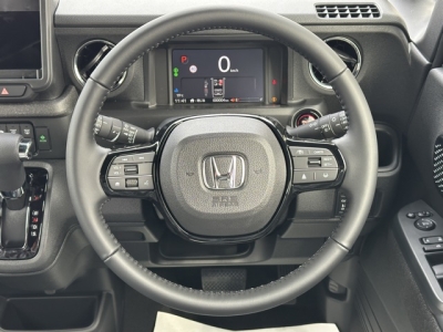 新型N-BOX(ホンダ)届出済未使用車 内外装写真他２