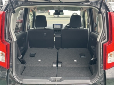 ムーヴ(ダイハツ)中古車 内外装写真他２