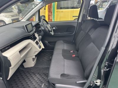 ムーヴ(ダイハツ)中古車 前席内装