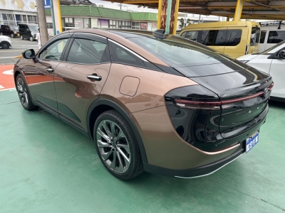 クラウンクロスオーバー(トヨタ)中古車 後方