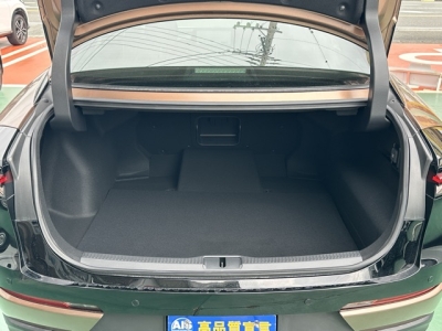 クラウンクロスオーバー(トヨタ)中古車 内外装写真他１