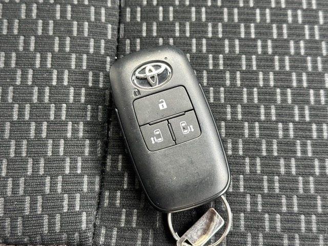 ルーミー(トヨタ)中古車 25