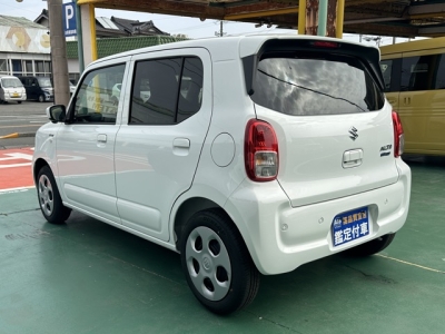 アルト(スズキ)届出済未使用車 後方