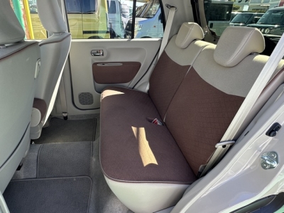 ラパン(スズキ)中古車 後席内装