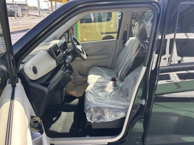 デイズ(ニッサン)届出済未使用車 前席内装