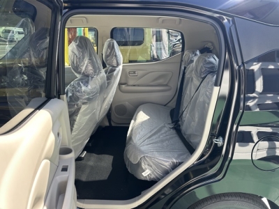 デイズ(ニッサン)届出済未使用車 後席内装