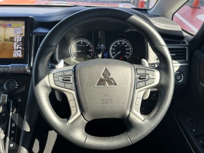 デリカD:5 4WD(三菱)レンタＵＰ 内外装写真他