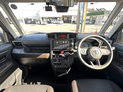 ルーミー(トヨタ)中古車 後席から見た前席