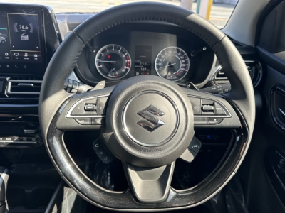 フロンクス(スズキ)中古車 内外装写真