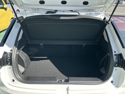 フロンクス(スズキ)中古車 内外装写真他１