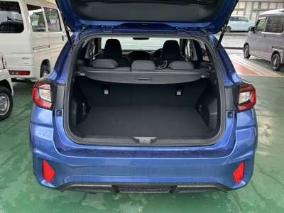 インプレッサ(スバル)中古車 内外装写真他２