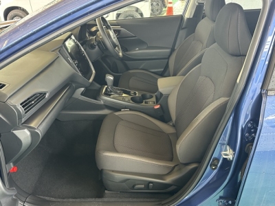 インプレッサ(スバル)中古車 前席内装