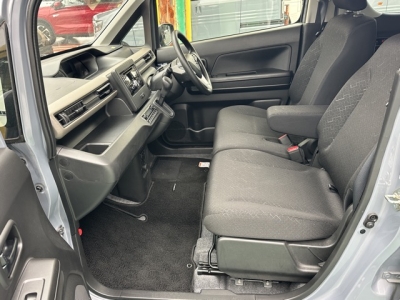 ワゴンＲ(スズキ)中古車 前席内装