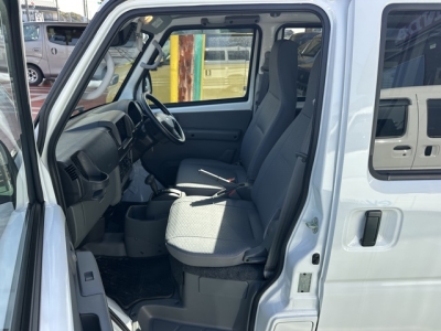 ミニキャブミーブ(三菱)レンタＵＰ 前席内装