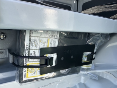 ミニキャブミーブ(三菱)レンタＵＰ 後席から見た前席