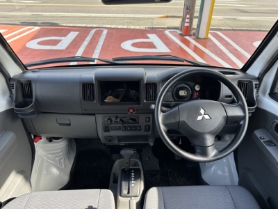 ミニキャブミーブ(三菱)レンタＵＰ 内外装写真