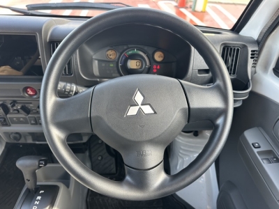 ミニキャブミーブ(三菱)レンタＵＰ 内外装写真他