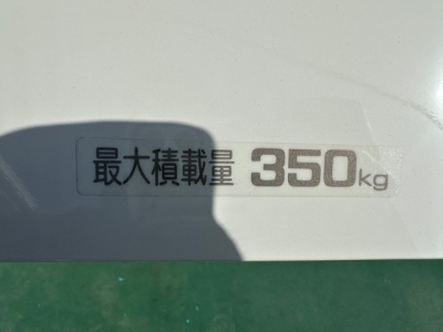 ミニキャブミーブ(三菱)レンタＵＰ 内外装写真他１