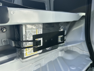 ミニキャブミーブ(三菱)レンタＵＰ 後席から見た前席