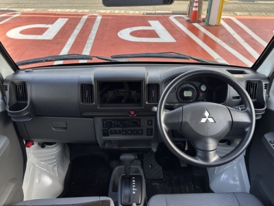 ミニキャブミーブ(三菱)レンタＵＰ 内外装写真