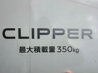 NV１００クリッパー(ニッサン)中古車 内外装写真他２