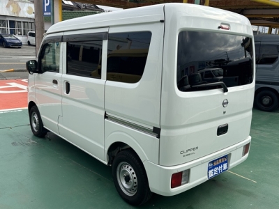 NV１００クリッパー(ニッサン)中古車 後方