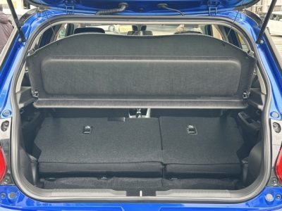 スイフトスポーツ(スズキ)登録済未使用車 内外装写真他２