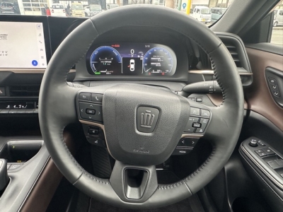 クラウンクロスオーバー(トヨタ)中古車 内外装写真他