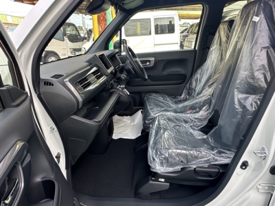 N-WGN(ホンダ)届出済未使用車 前席内装