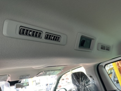 キャラバン(ニッサン)登録済未使用車 内外装写真他２