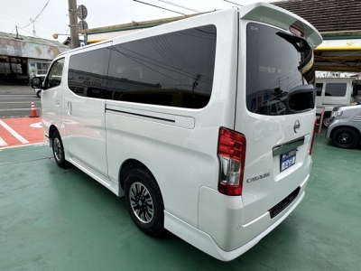 キャラバン(ニッサン)登録済未使用車 後方