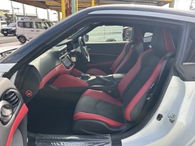 フェアレディZ(ニッサン)中古車 前席内装