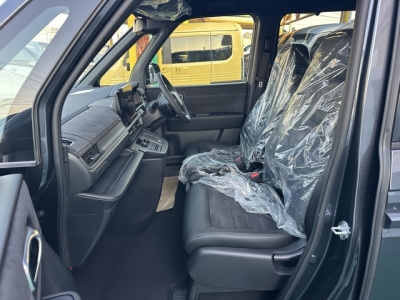 ステップワゴン(ホンダ)登録済未使用車 前席内装