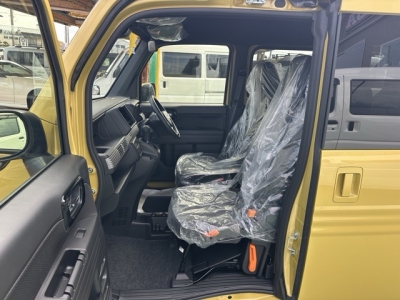 N-VAN(ホンダ)届出済未使用車 前席内装