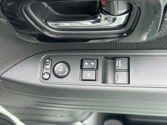 N-VAN(ホンダ)届出済未使用車 13