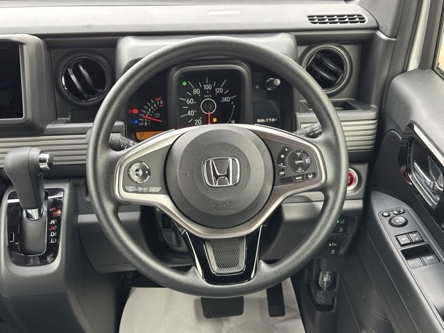 N-VAN(ホンダ)届出済未使用車 6
