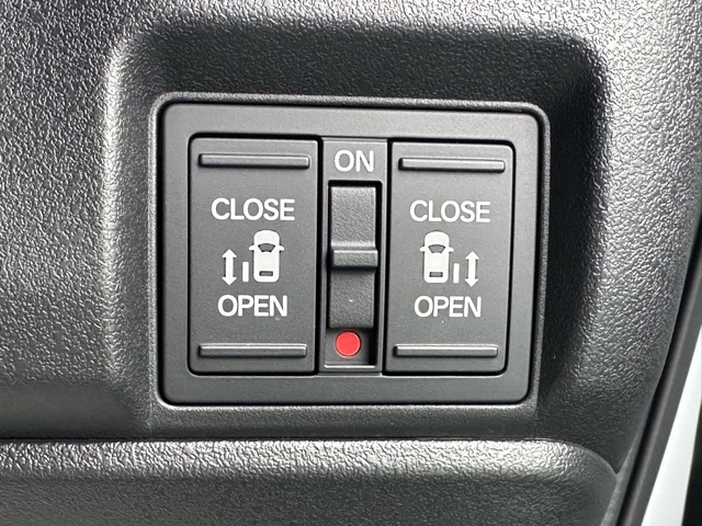 N-BOX(ホンダ)届出済未使用車 13