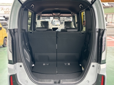 新型N-BOX(ホンダ)届出済未使用車 内外装写真他１