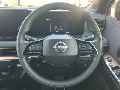 サクラ(ニッサン)中古車 内外装写真