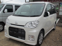 タントエグゼカスタム(ダイハツ)未使用車 前方
