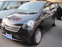 ミライース(ダイハツ)ディラー試乗車 前方