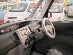 タント(ダイハツ)中古車 前席内装