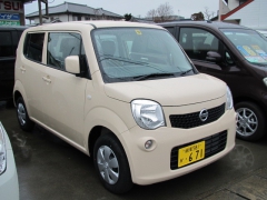 モコ(ニッサン)ディラー試乗車 全体