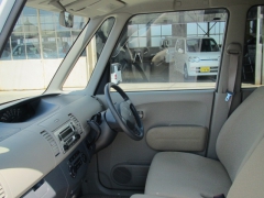 タント(ダイハツ)中古車 前席内装