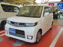 ゼストスパーク(ホンダ)ディーラー試乗車 前方