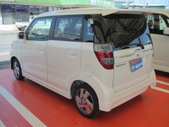 ゼストスパーク(ホンダ)ディーラー試乗車 後方
