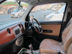 ミラジーノ(ダイハツ)中古車 前席内装