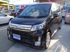 ムーヴカスタム(ダイハツ)ディーラー試乗車 前方